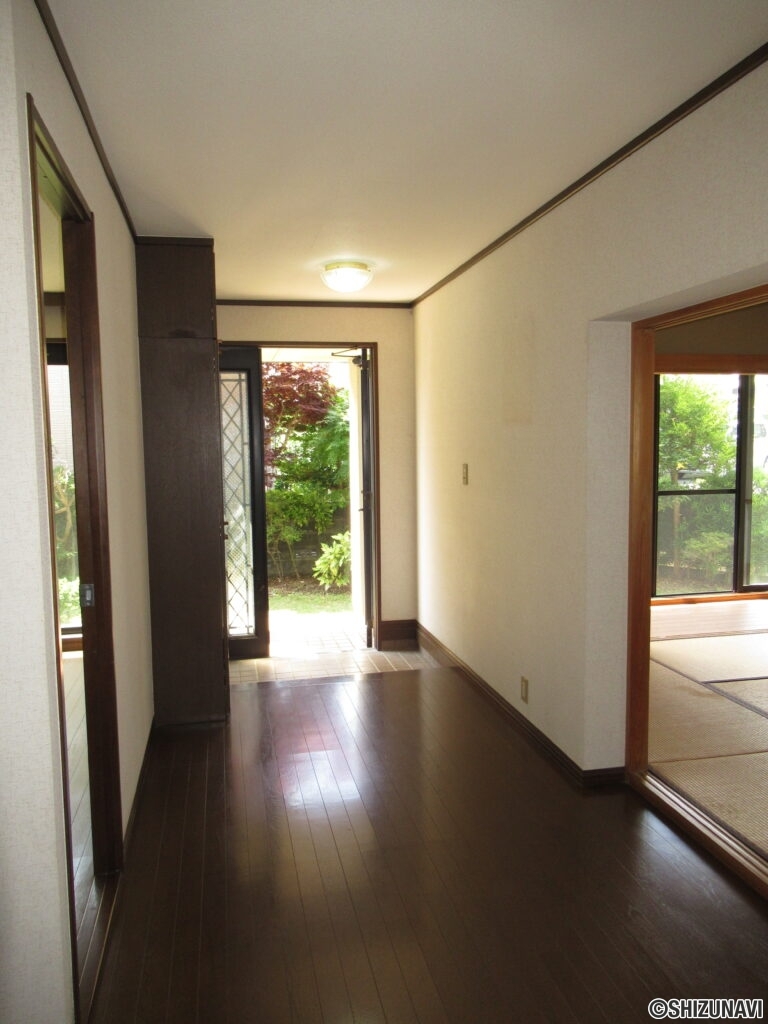 ハイム　ドマーニ　三島市栄町　内観