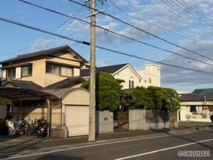 敷地面積約105坪の整形地です