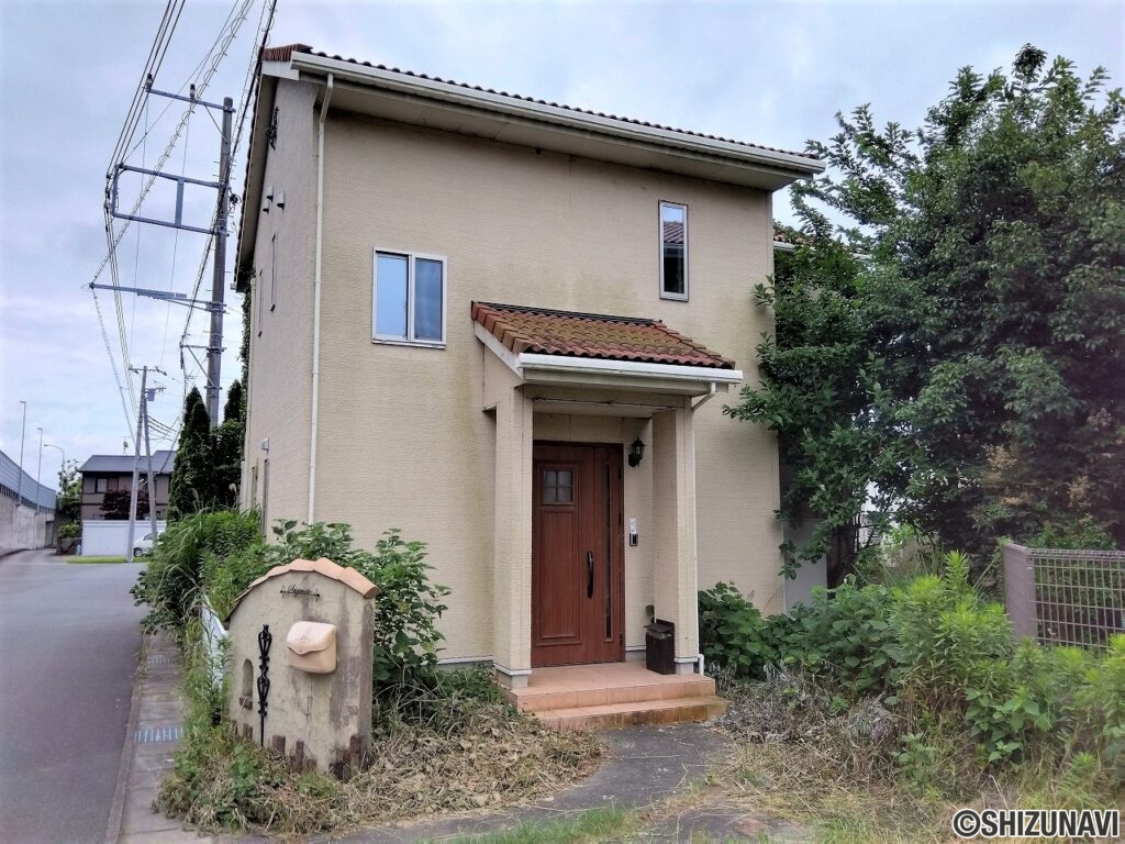 裾野市富沢　中古住宅　外観