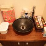 「1Fトイレ」トイレ内に手洗い・収納付きです。