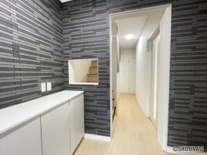 駿河区向敷地　玄関収納・廊下