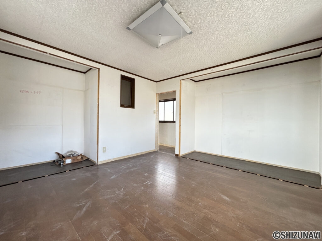 【リフォーム中3階約9.5帖洋室別角度】
