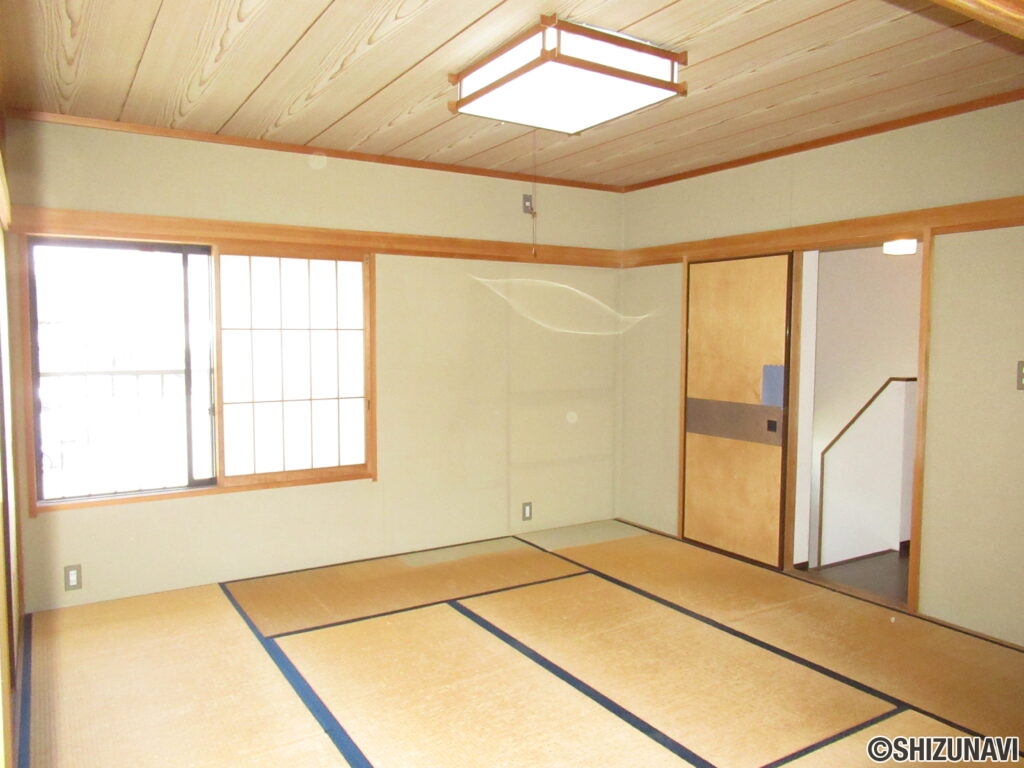 ハイム　ドマーニ　三島市栄町　内観