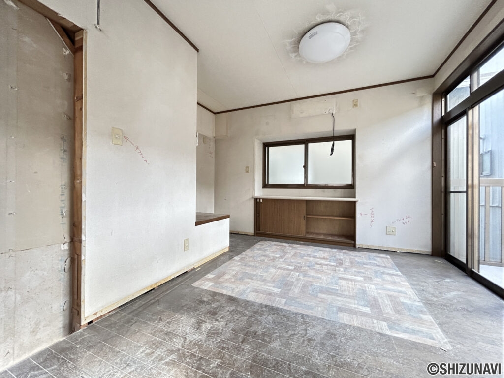 【リフォーム中リビング別角度】