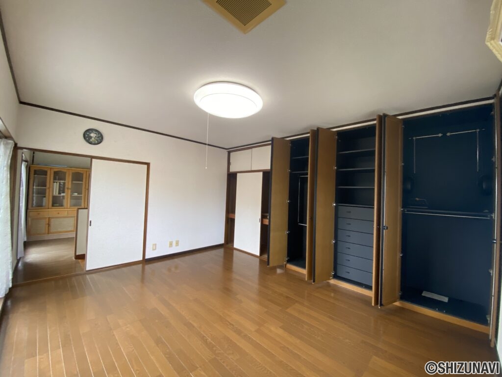 御前崎市池新田　5LDK　中古住宅の画像
