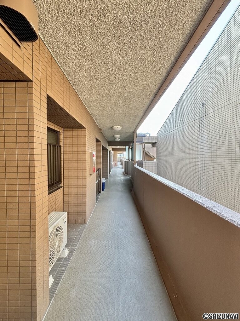 シャルマンコーポ三島　13階最上階　2LDK＋Sの画像