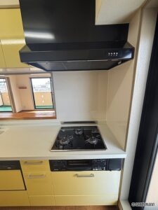 グランマナー水道町　レンジフード・3口コンロ