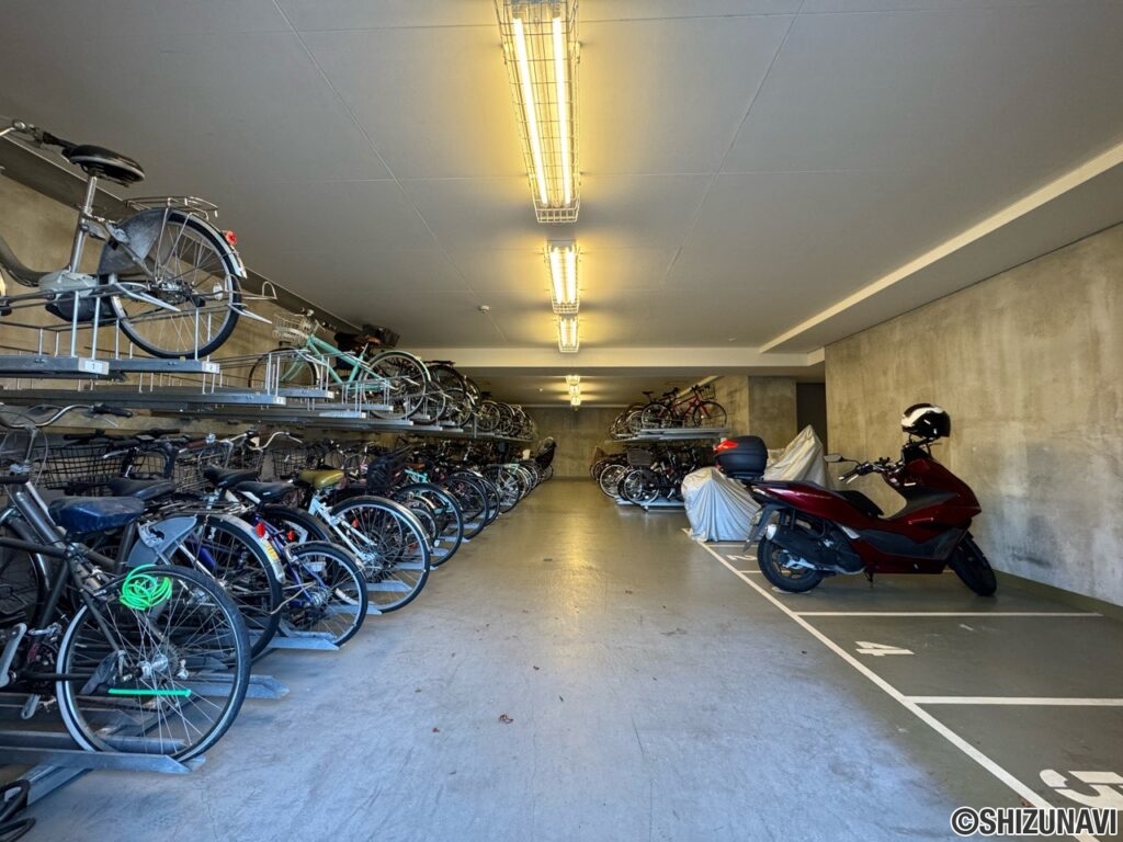 自転車・バイク置場