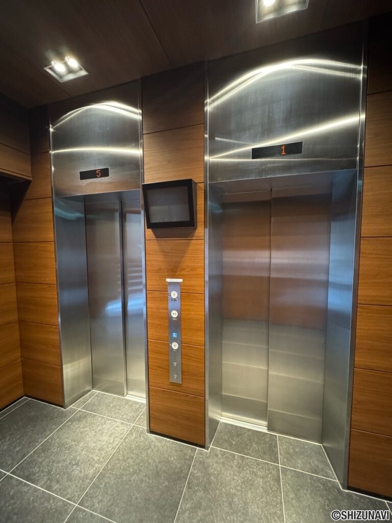 エレベーター2基