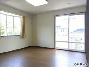 2階洋室（8.2帖）