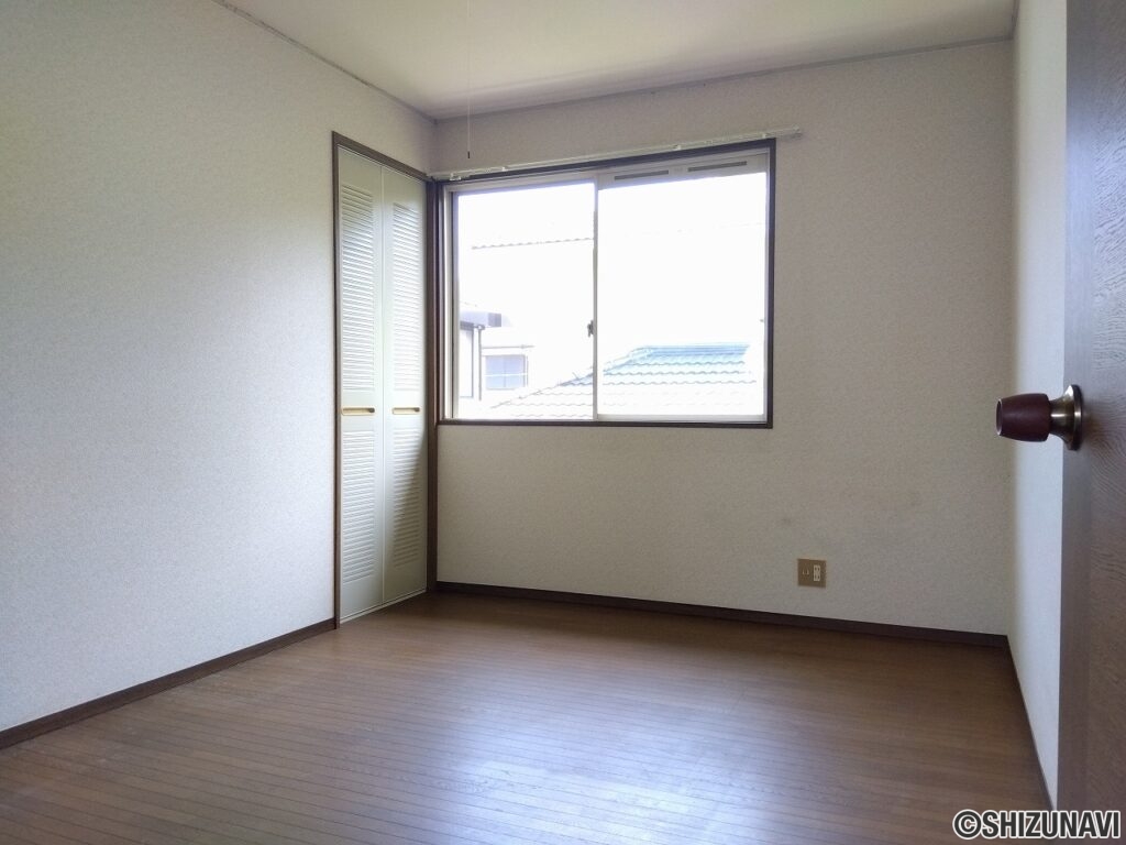 2階洋室（6.0帖）