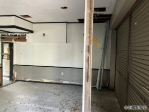 【1，2階部分飲食店利用】浜松市中央区鴨江4丁目　中古住宅　鉄骨造3階建ての画像