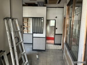 【1，2階部分飲食店利用】浜松市中央区鴨江4丁目　中古住宅　鉄骨造3階建ての画像