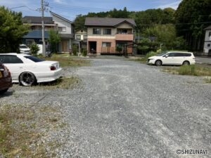 西側からの撮影です。
