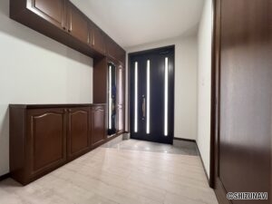 【リフォーム済/仲介手数料不要】駿河区寿町　一条工務店施工　6SLDKの広々とした室内の画像