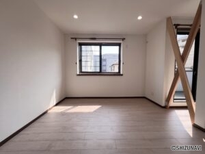【リフォーム済/仲介手数料不要】駿河区寿町　一条工務店施工　6SLDKの広々とした室内の画像