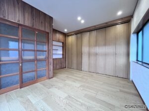 洋室8帖