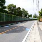 前面道路（南から北）