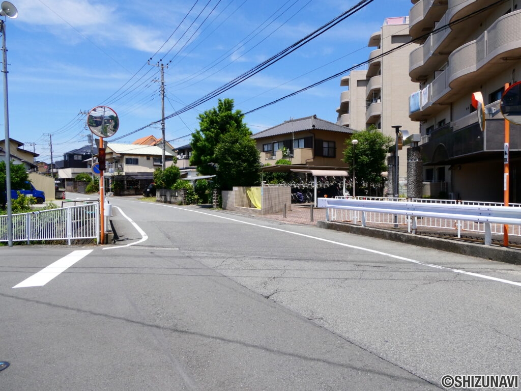前面道路