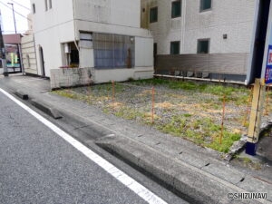 現地