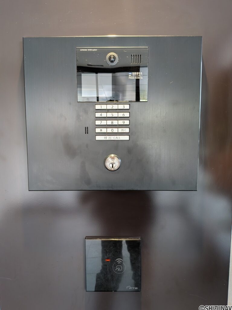【エントランス】カメラ付きオートロックでセキュリティも安心です！
