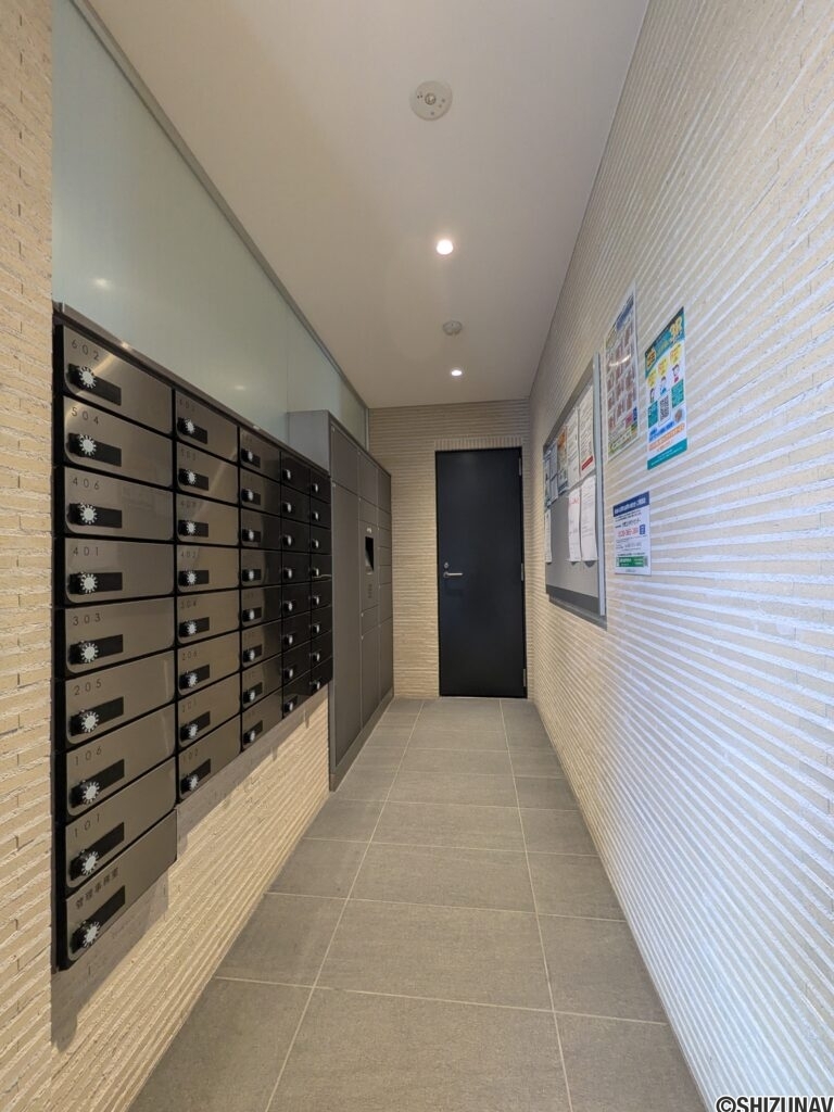 【共用部】レターボックス＆宅配ボックス。忙しい毎日でも荷物の受け取りができます！