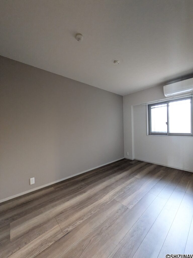 【洋室②】6.0帖。寝室にピッタリの広さと形状です！