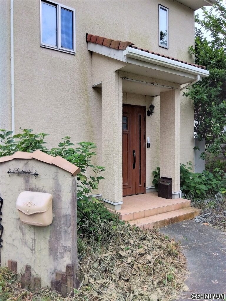 裾野市富沢　中古住宅　外観