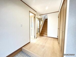 富士宮市小泉玄関ホール