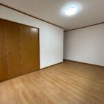 小泉戸建て洋室2別角度