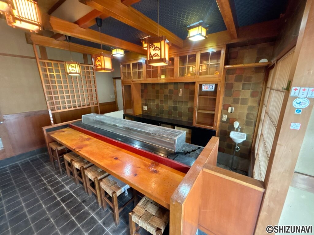 三島市芙蓉台　店舗　外観