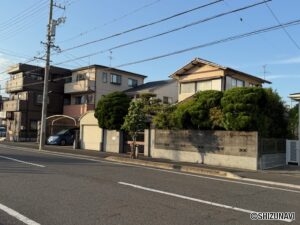 売主の負担で建物解体更地渡しです