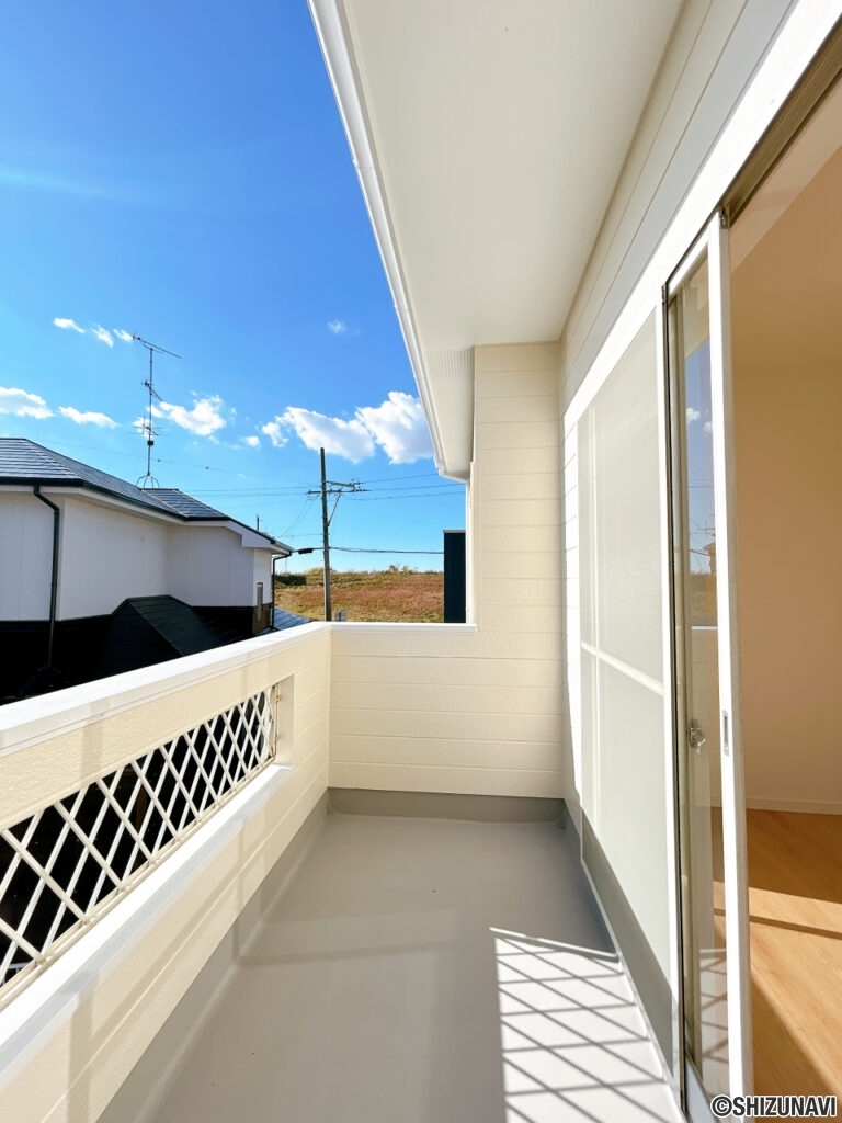 【バルコニー】