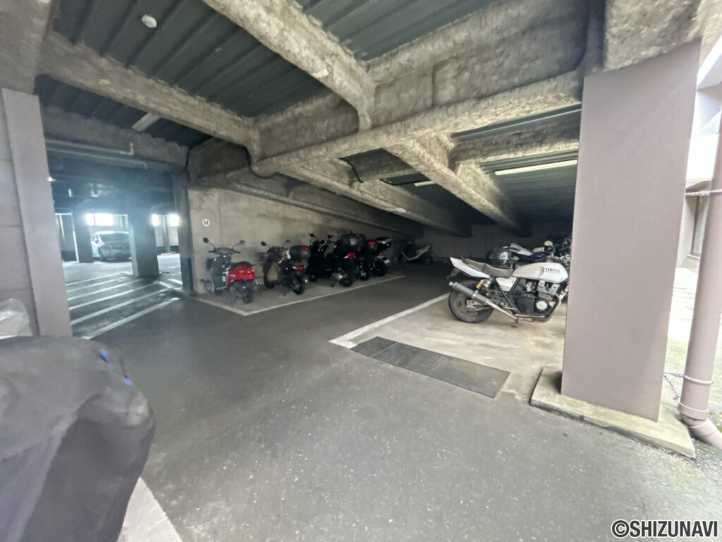 バイク置場