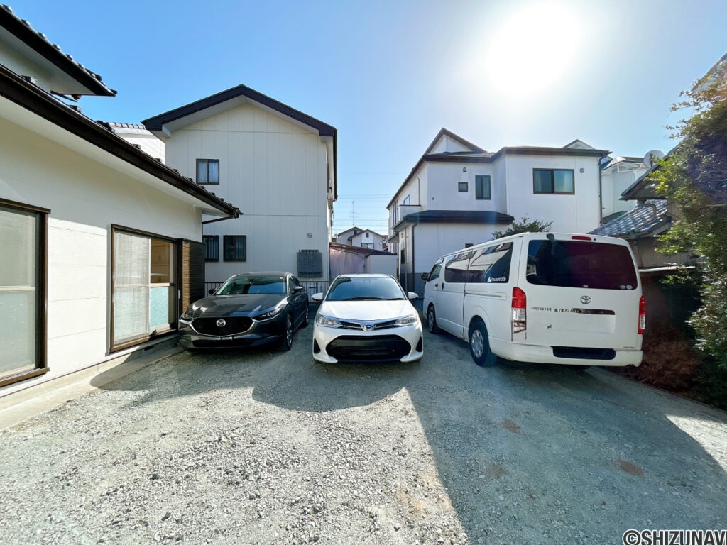 【リフォーム済み/駐車スペース】塀・カーポート撤去、庭木撤去等のリフォームを行いました。