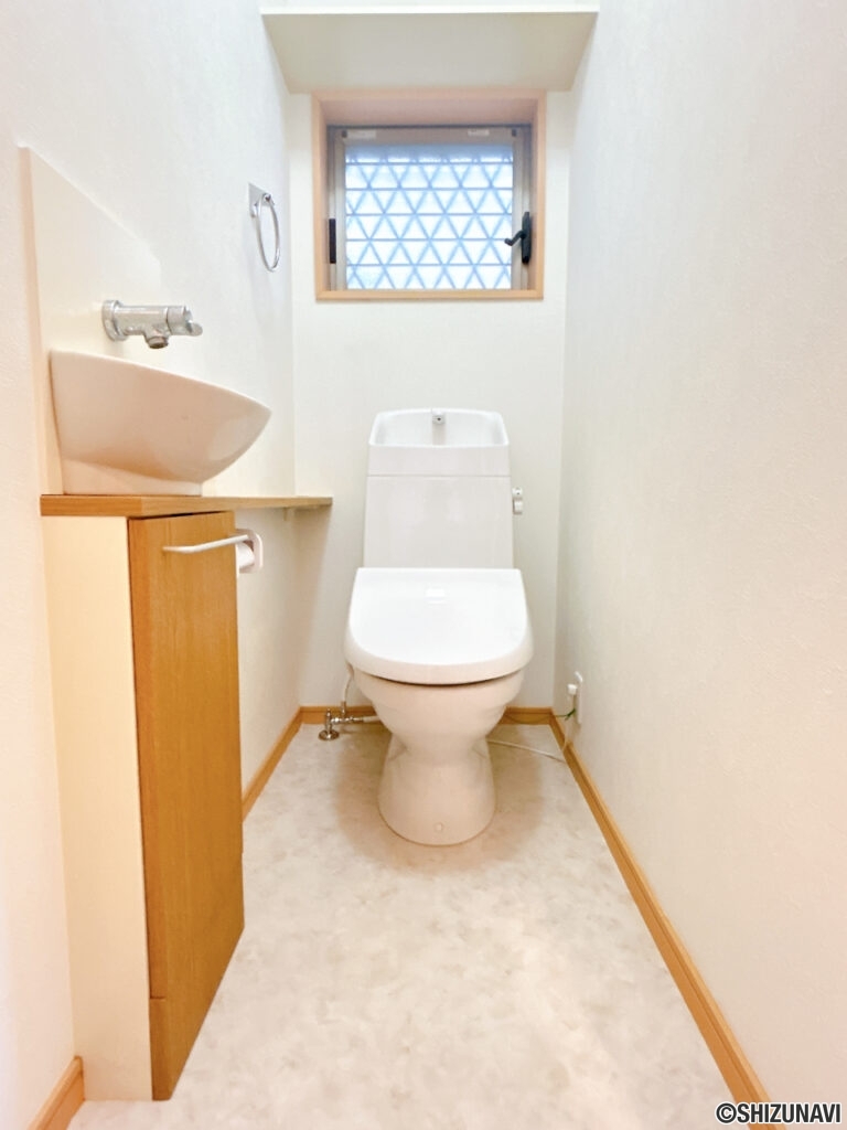 1階トイレ。新品に交換いたしました。