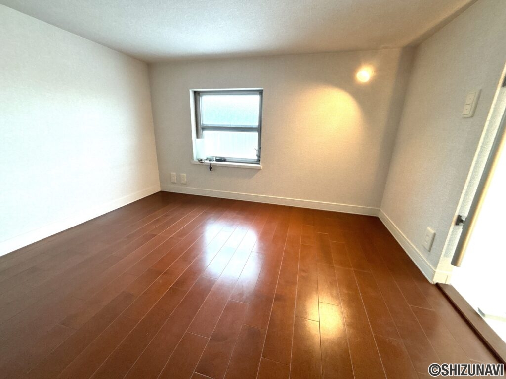 御殿場市神山　戸建　内観