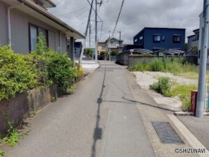 富士市今泉八丁目　中古住宅　前面道路