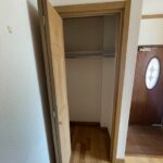 玄関横には収納スペースがあります