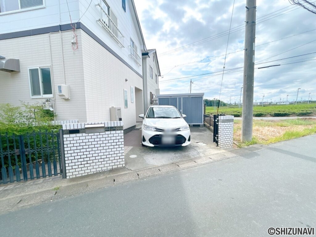 【駐車スペース】