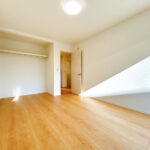 【リフォーム済み/1階洋室】フローリング張り、クロス張替え、照明交換等を行いました。