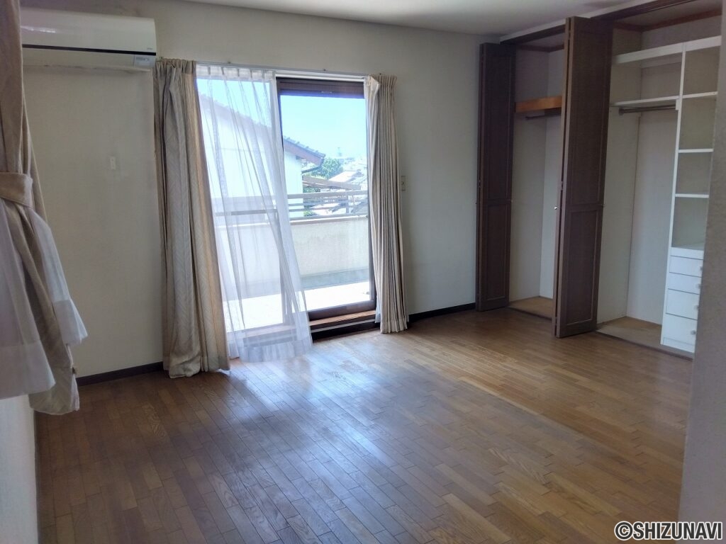 富士市今泉八丁目　中古住宅　室内