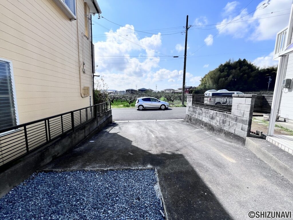 駐車場　別角度です。