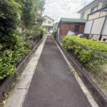 物件裏側は歩道に面しております。