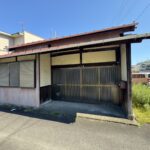 物件南側には建物が無いため、日当たりも良好です♪