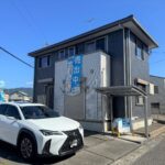 シックな色合いの外壁が素敵な印象です♪