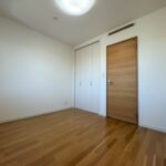 2階洋間（真ん中部分）