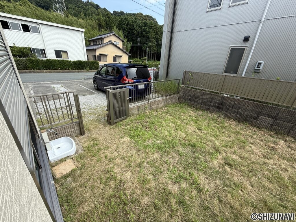 庭　別角度です。