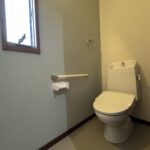 1階トイレも新品に交換済みです♪