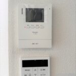 テレビインターホンも新品に交換致しました。